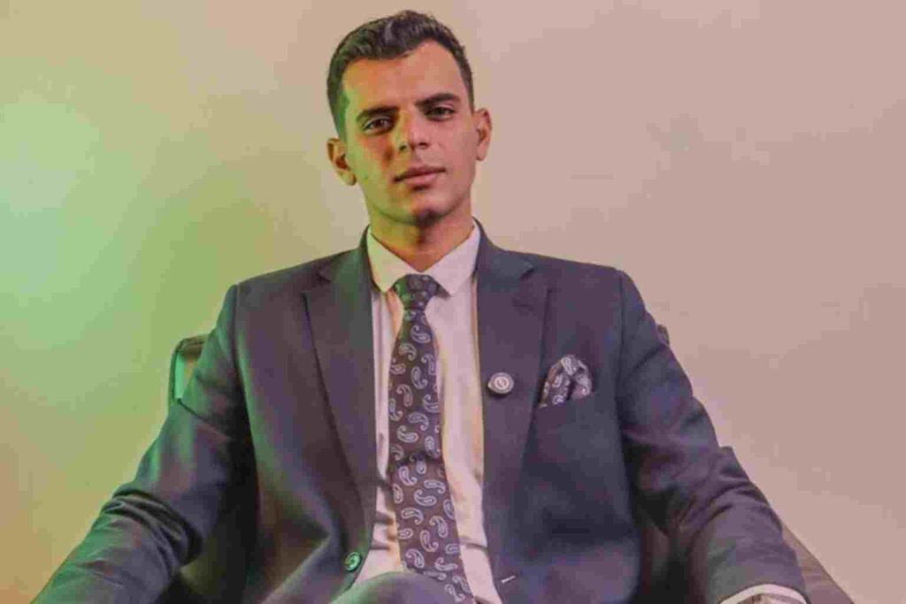 المستشار القانوني محمد عزالدين الحاوي محامي شركات واستشاري قانوني في مصر